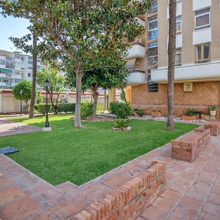 Апартаменты Arpa De Treboles - Carihuela Views! Торремолинос Экстерьер фото