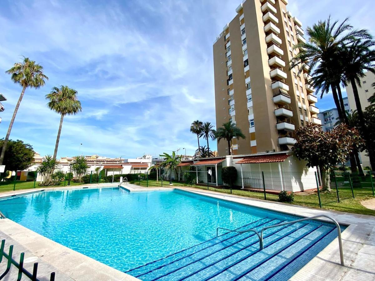 Апартаменты Arpa De Treboles - Carihuela Views! Торремолинос Экстерьер фото